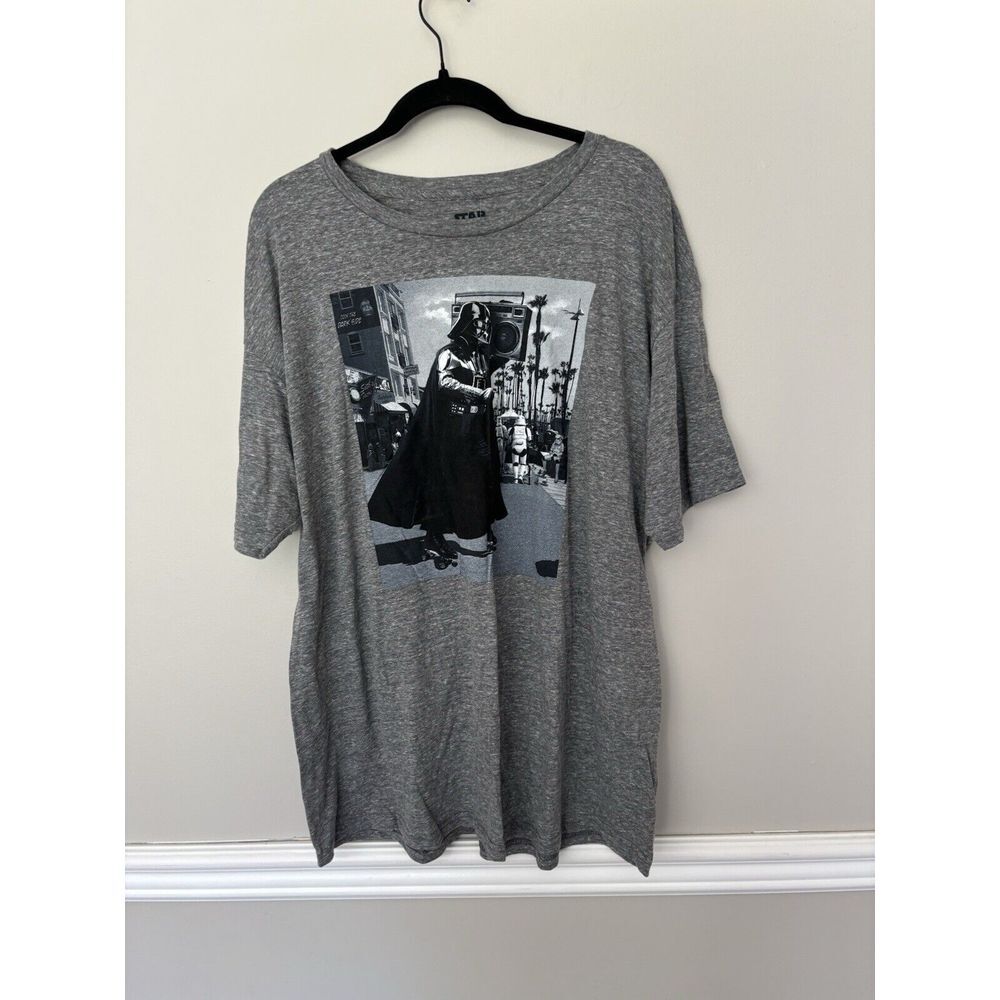 Hot Topic Men's T Shirt‎ Star Wars Death Vader XXL